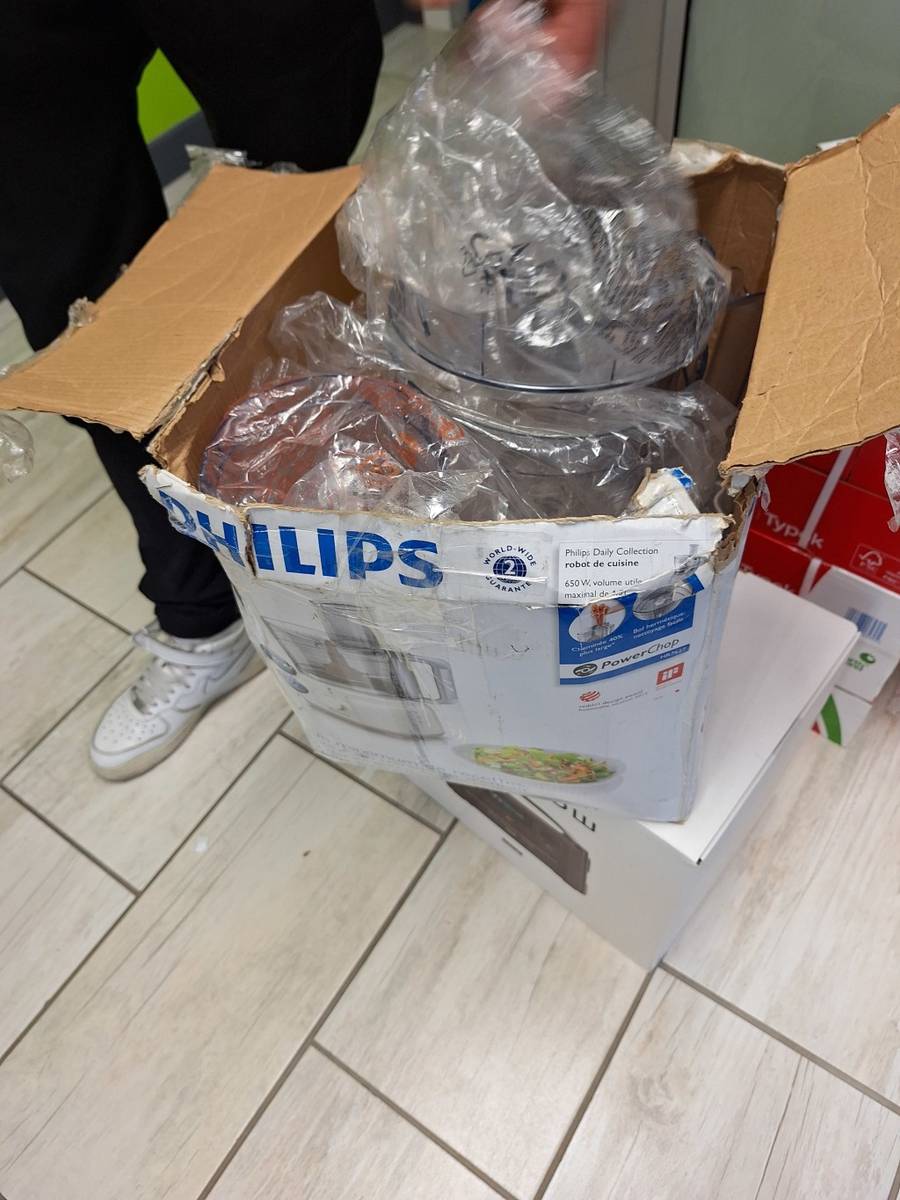 Food Processors Philips Food Processor HR7627/00 Pre Owned for sale